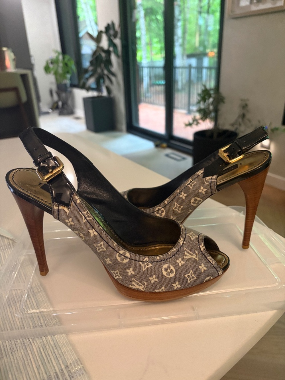 Louis Vuitton Monogram Mini Lin Peep-Toe Slingback Heels sz 39 | Made in Italy